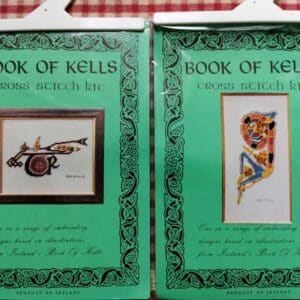 Lettrines Kells TR et Q